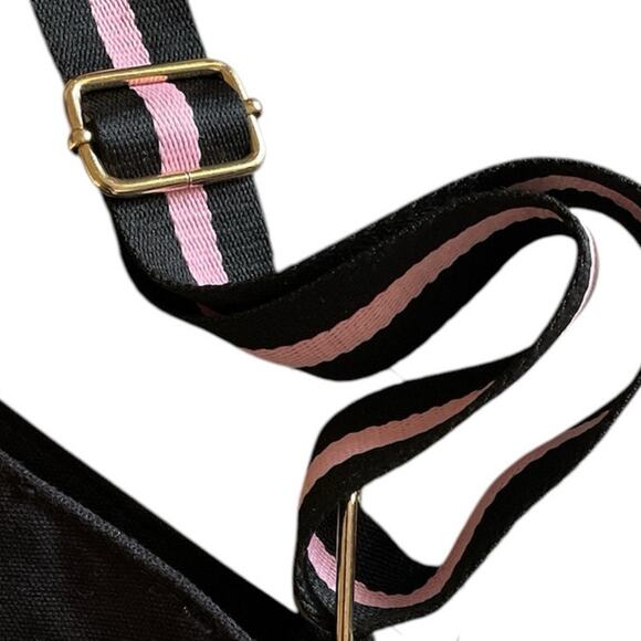 Victoria's Secret Love Weekender Tote Bag New with Tag - Picture 4 of 8